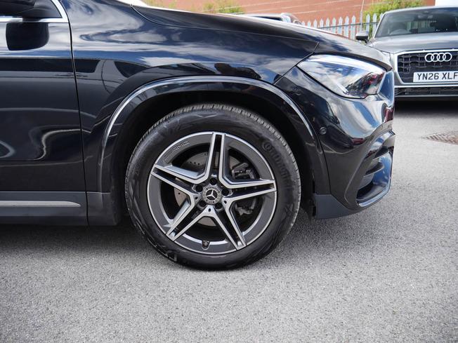 MERCEDES-BENZ Gla Photo 6