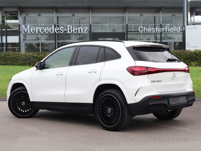 MERCEDES-BENZ Eqa Photo 2