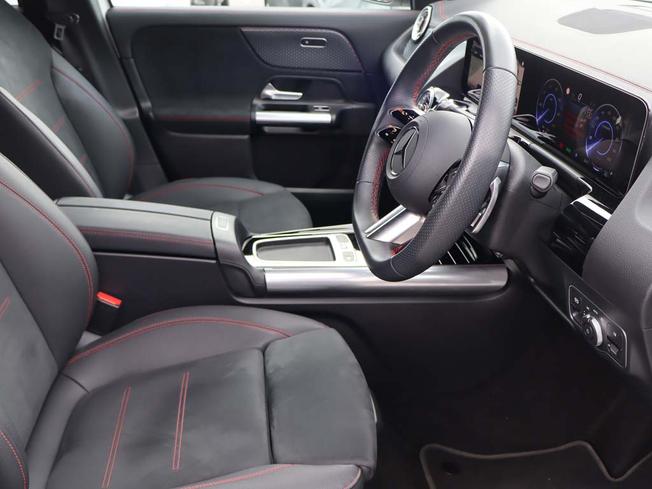 MERCEDES-BENZ Eqa Photo 25