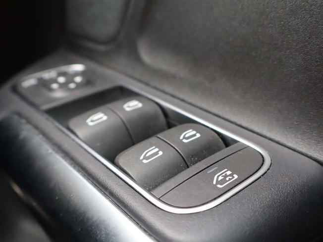 MERCEDES-BENZ Eqa Photo 26
