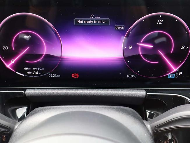 MERCEDES-BENZ Eqa Photo 31
