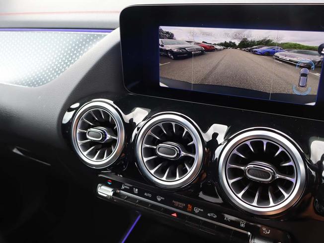 MERCEDES-BENZ Eqa Photo 50