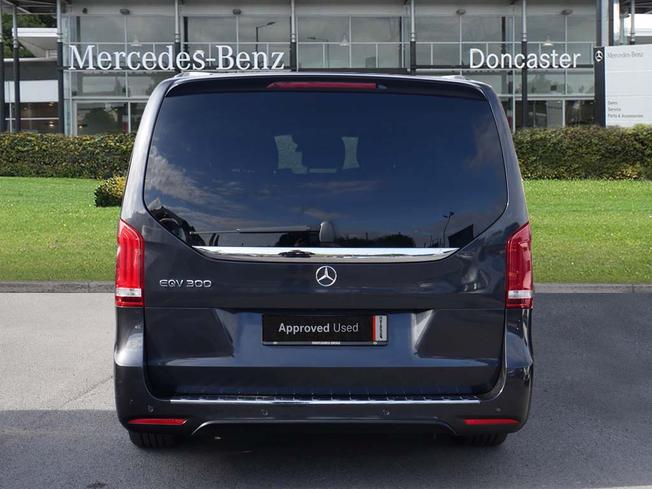 MERCEDES-BENZ Eqv Photo 11