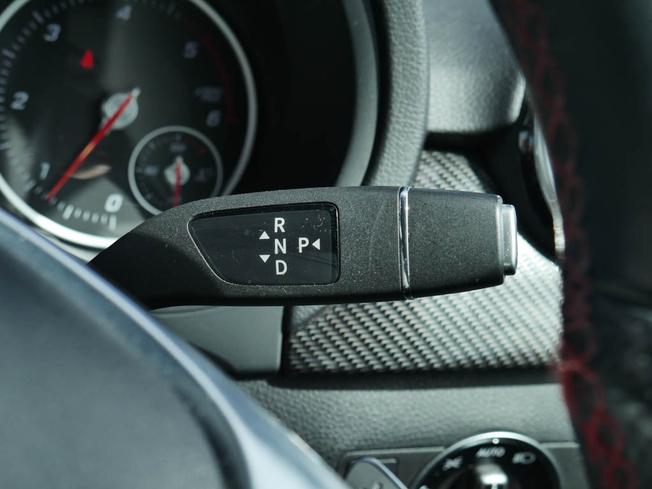 MERCEDES-BENZ B Class Photo 14