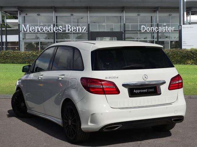 MERCEDES-BENZ B Class Photo 2
