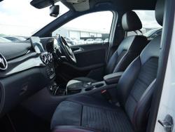 MERCEDES-BENZ B Class Photo 3