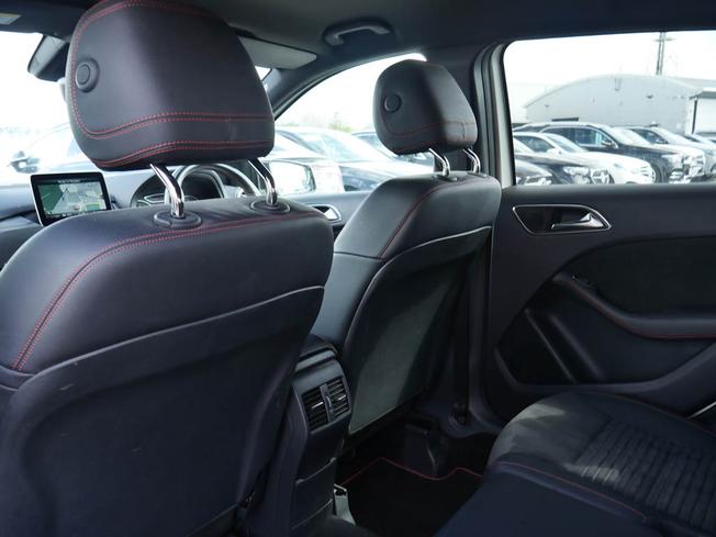 MERCEDES-BENZ B Class Photo 36