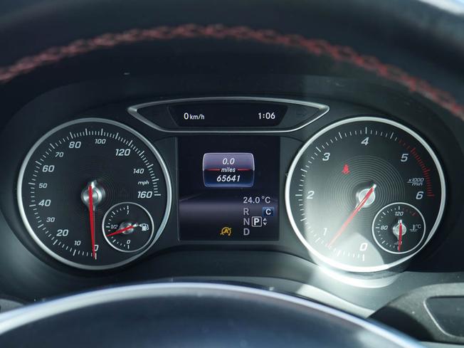 MERCEDES-BENZ B Class Photo 4