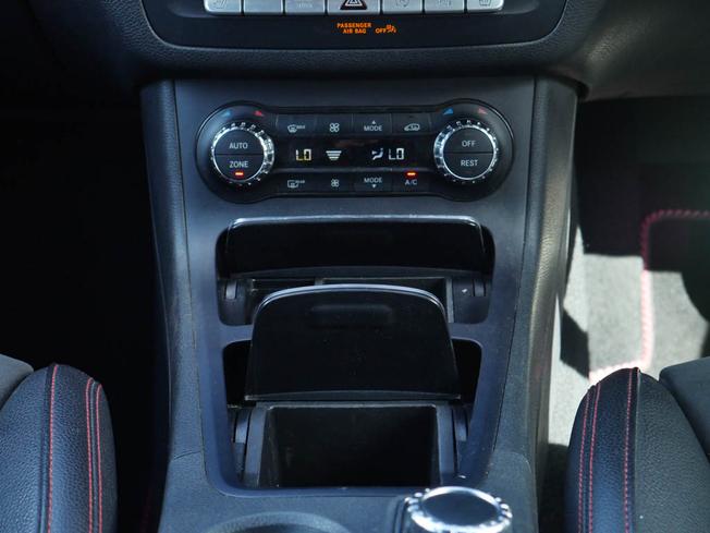 MERCEDES-BENZ B Class Photo 41