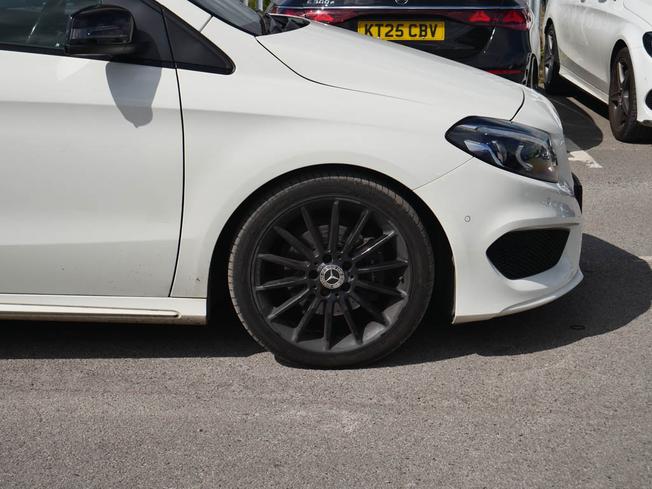 MERCEDES-BENZ B Class Photo 6