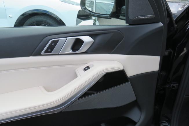 BMW X5 Photo 13