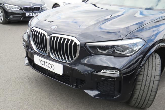 BMW X5 Photo 8