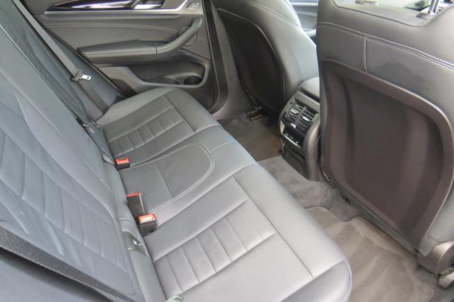 BMW X4 Photo 32