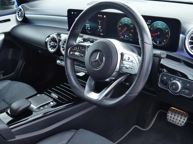 MERCEDES-BENZ A Class Photo 35