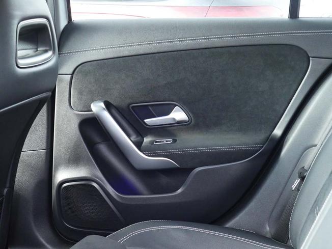 MERCEDES-BENZ A Class Photo 42