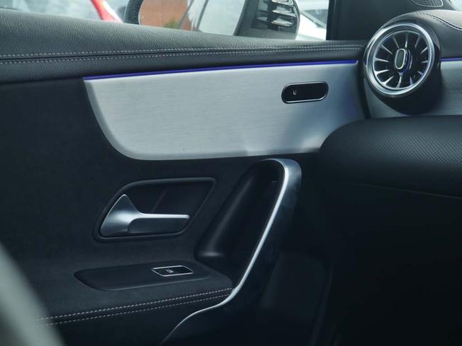 MERCEDES-BENZ A Class Photo 45