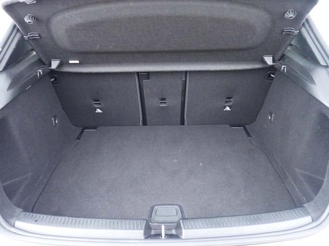 MERCEDES-BENZ A Class Photo 9