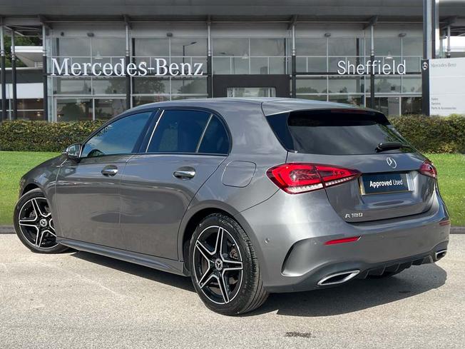 MERCEDES-BENZ A Class Photo 2