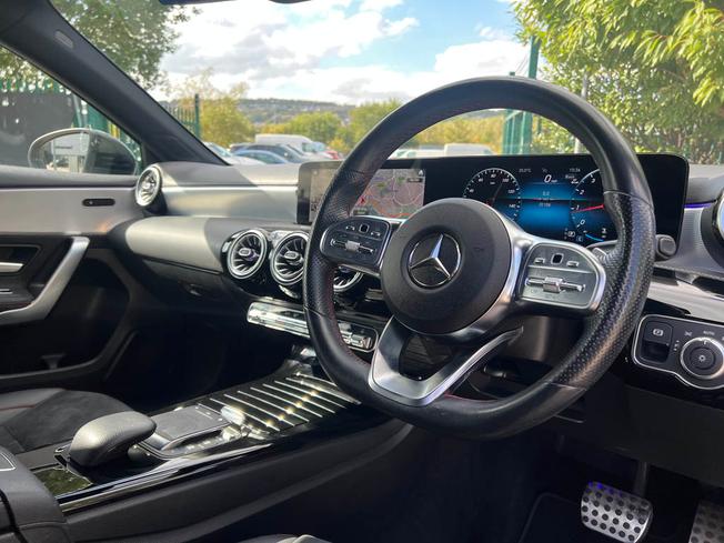 MERCEDES-BENZ A Class Photo 22