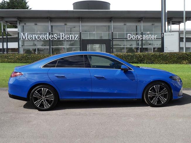 MERCEDES-BENZ CLA Class Photo 7