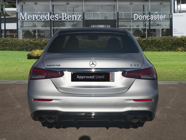 MERCEDES-BENZ E Class Photo 10