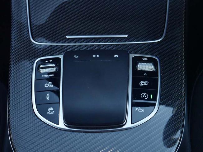 MERCEDES-BENZ E Class Photo 14