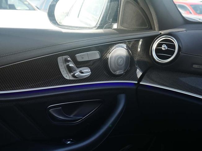 MERCEDES-BENZ E Class Photo 16