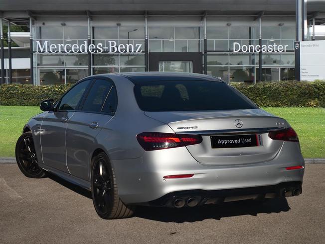 MERCEDES-BENZ E Class Photo 2