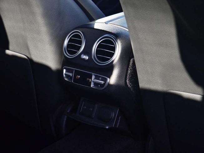MERCEDES-BENZ E Class Photo 20