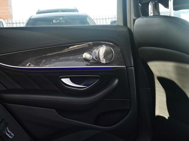 MERCEDES-BENZ E Class Photo 21