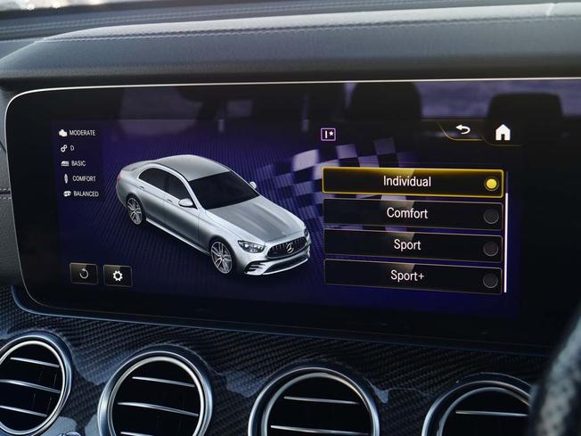MERCEDES-BENZ E Class Photo 33