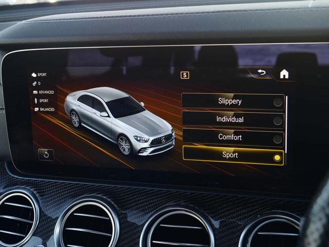 MERCEDES-BENZ E Class Photo 35