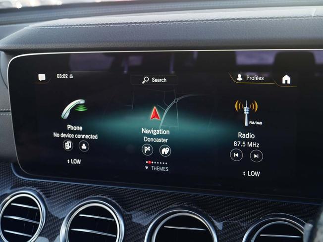 MERCEDES-BENZ E Class Photo 39
