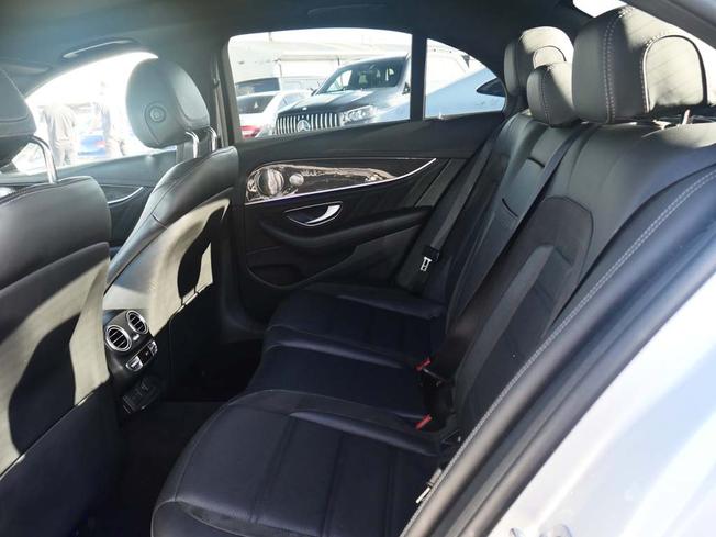 MERCEDES-BENZ E Class Photo 8
