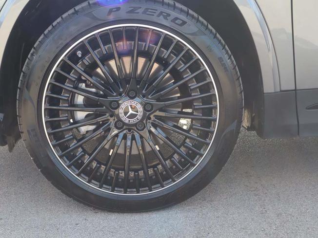 MERCEDES-BENZ Eqa Photo 12