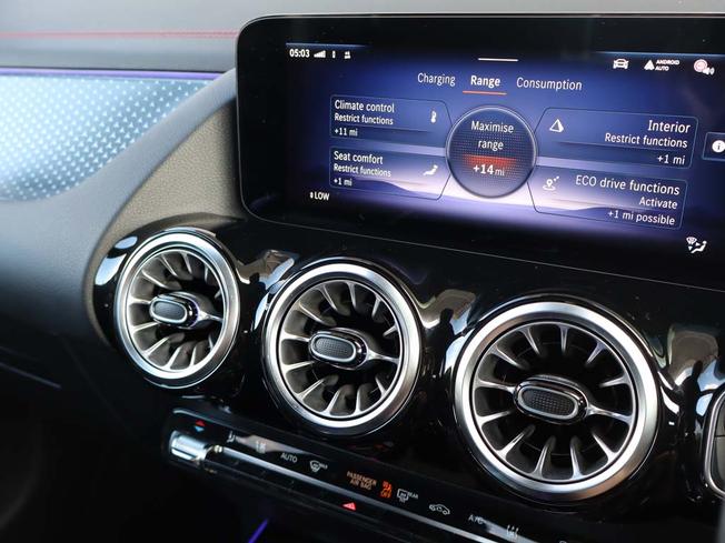 MERCEDES-BENZ Eqa Photo 36