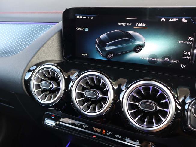 MERCEDES-BENZ Eqa Photo 41