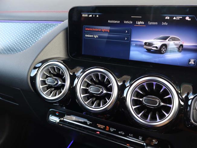 MERCEDES-BENZ Eqa Photo 44