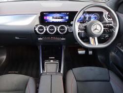 MERCEDES-BENZ Eqa Photo 5