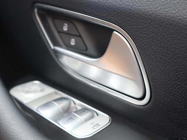 MERCEDES-BENZ Gle Photo 40