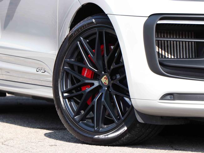 PORSCHE Macan Photo 12