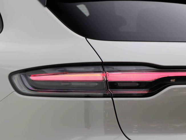 PORSCHE Macan Photo 29