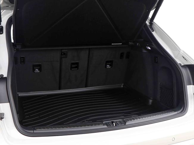 PORSCHE Macan Photo 30