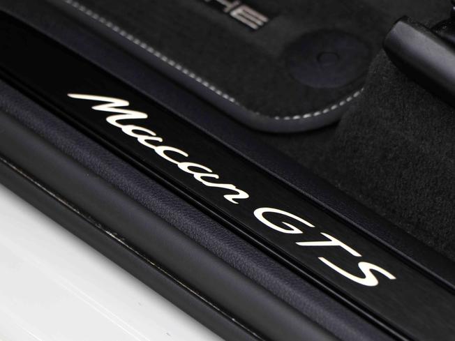 PORSCHE Macan Photo 33