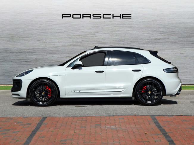 PORSCHE Macan Photo 6