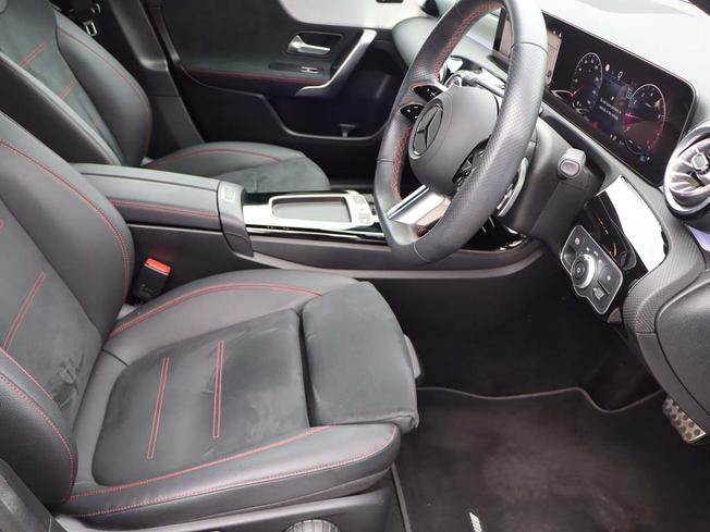 MERCEDES-BENZ A Class Photo 28