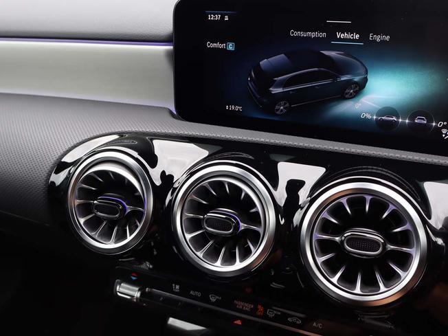 MERCEDES-BENZ A Class Photo 43