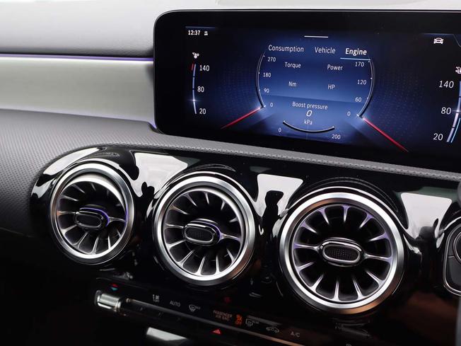 MERCEDES-BENZ A Class Photo 44
