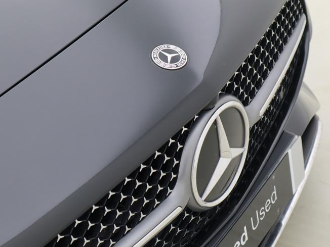 MERCEDES-BENZ CLA Class Photo 16