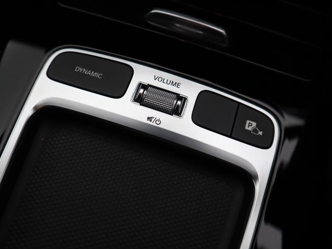 MERCEDES-BENZ CLA Class Photo 27